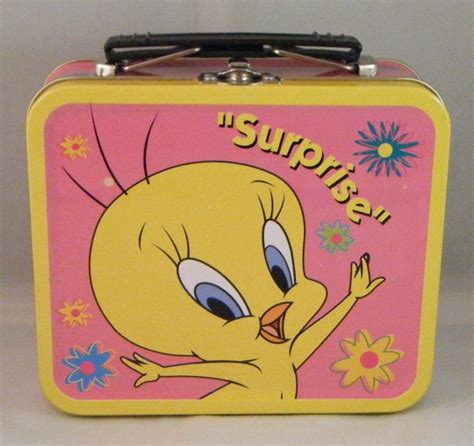 Vintage 1990's Looney Tunes Tweety Bird Metal Lunch Box